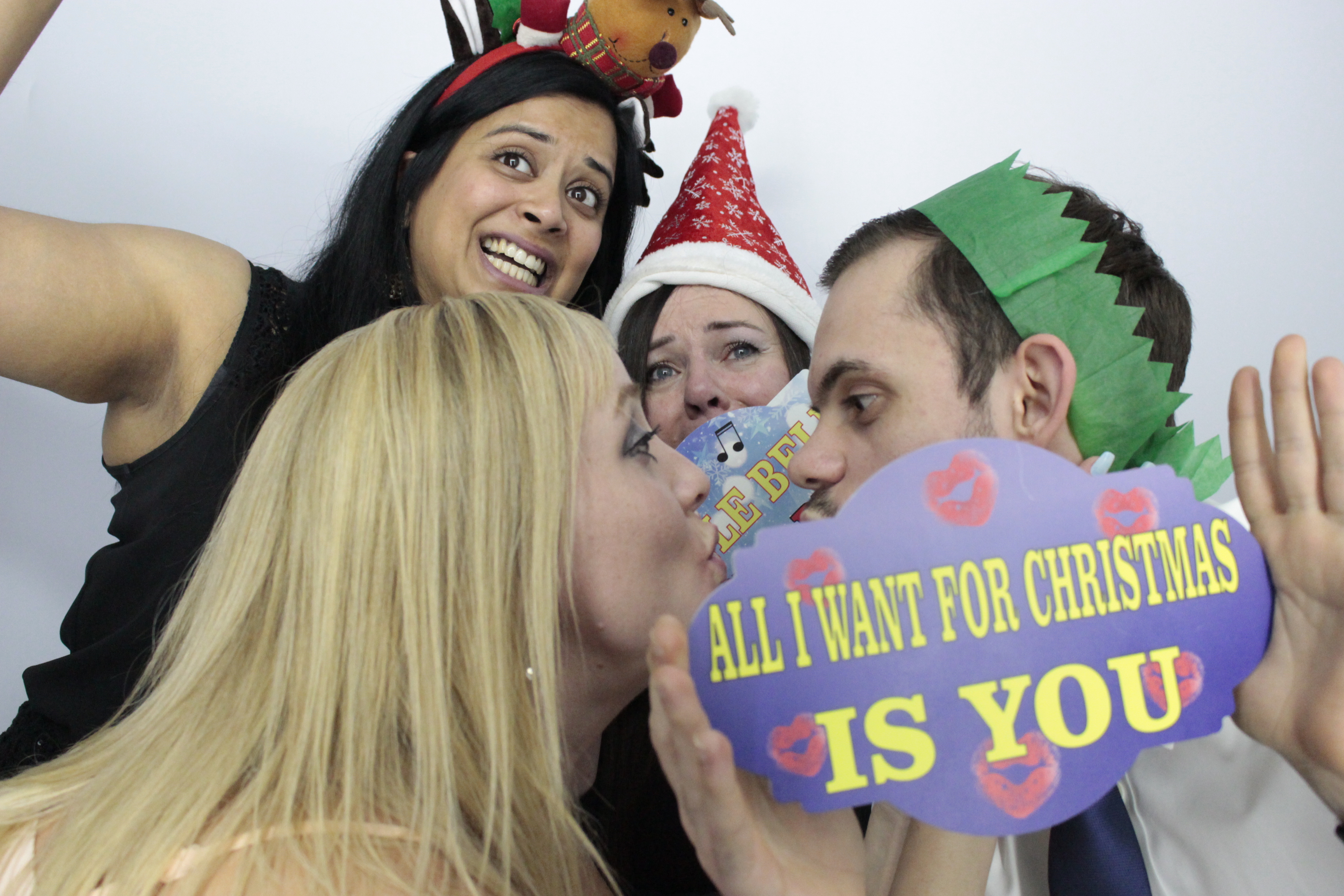 Siemens Christmas Party | View more photos from the event at gallery.myphotoboothexperience.co.uk/u/MyPhotoBoothExperienceLtd/Siemens-Christmas-Party-0